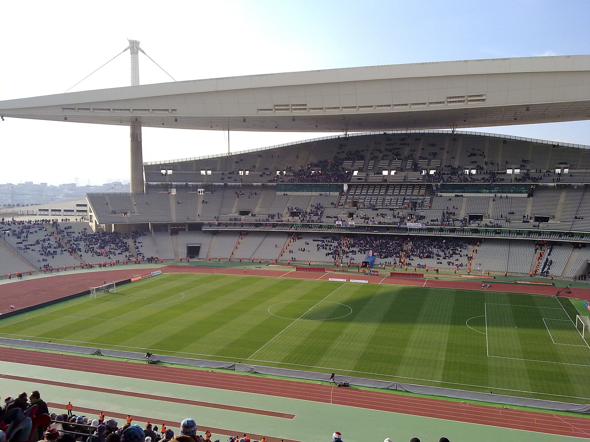 Atatürk Olimpiyat Stadı batı tribününden bir görünüm