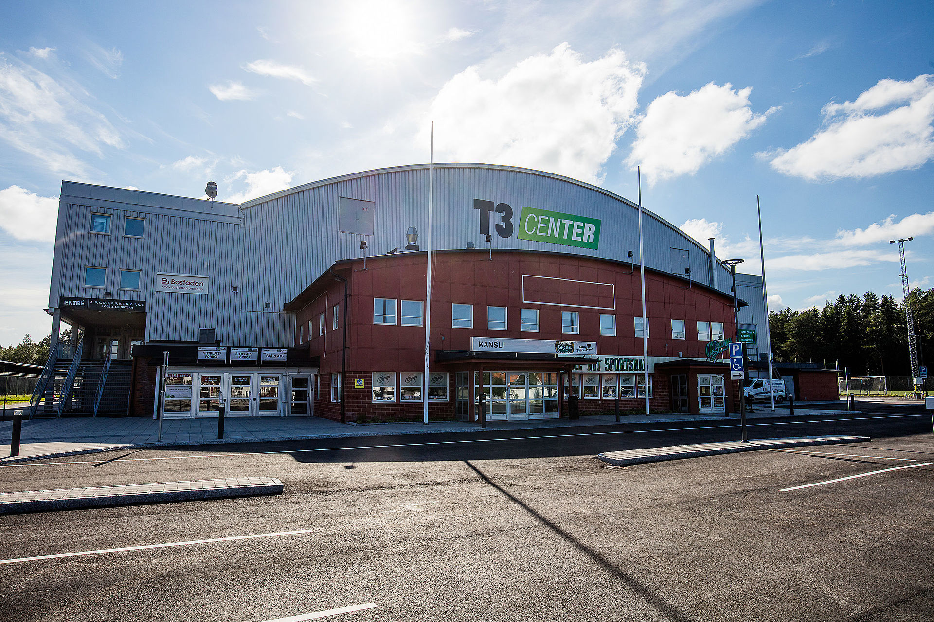 Ice Hockey venue T3 Center was earlier called Umeå Arena, SkyCom Arena and Umeå ishall.