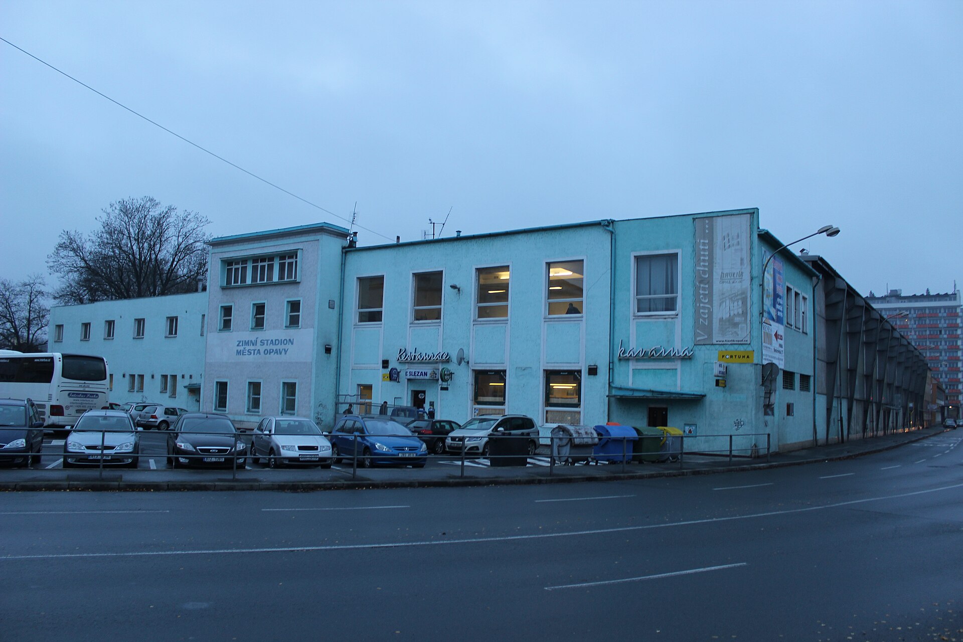 Zimní stadion v Opavě (pohled od východu).