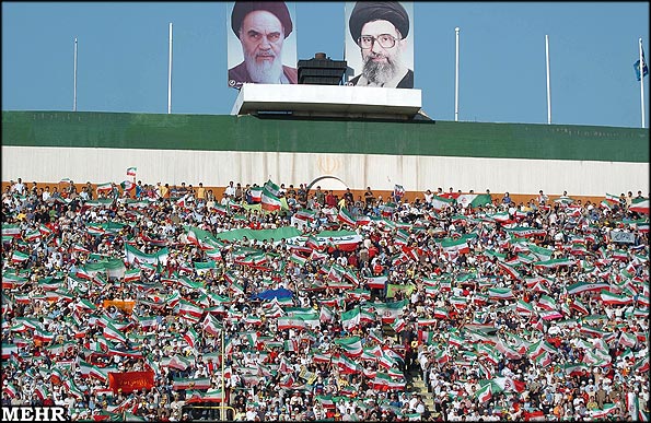 تصاویر خبرگزاری مهر از بازی ایران و بحرین در انتخابی جام جهانی ۲۰۰۶.