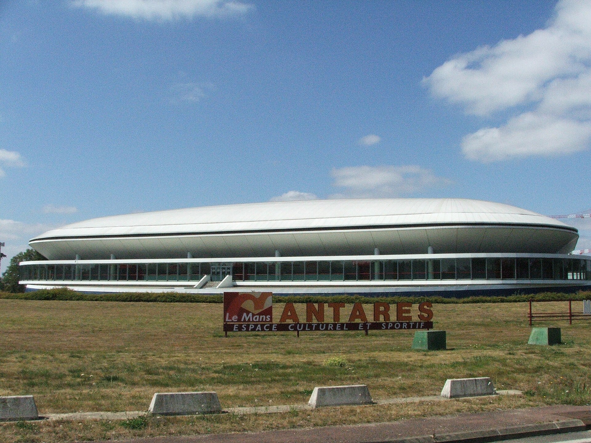 La salle de spectacle d'Antarès au Mans, antre du MSB pouvant accueillir jusqu'à 9000 spectateurs.