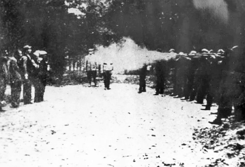 Mass execution in Barbarka forest near German-occupied Toruń. In autumn 1939 approximately 600 Poles were executed in this place by the members of paramilitary Volksdeutscher Selbstschutz. During the Second World War this photo was placed in so-called "Album of fame of Selbstschutz" (known also as