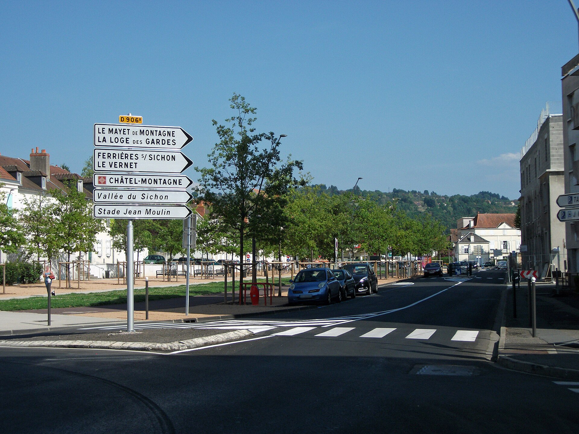 Departmental road 906B towards: Le Mayet-de-Montagne, La Loge des Gardes; Ferrières-sur-Sichon, Le Vernet; Châtel-Montagne; Sichon Valley ; Jean Moulin Stadium . Directional road signs (manufacturer: Nadia signalisation, year: 2015, CE&NF SD 904) put 6 months ago in this road (replaces 12 to 27-year