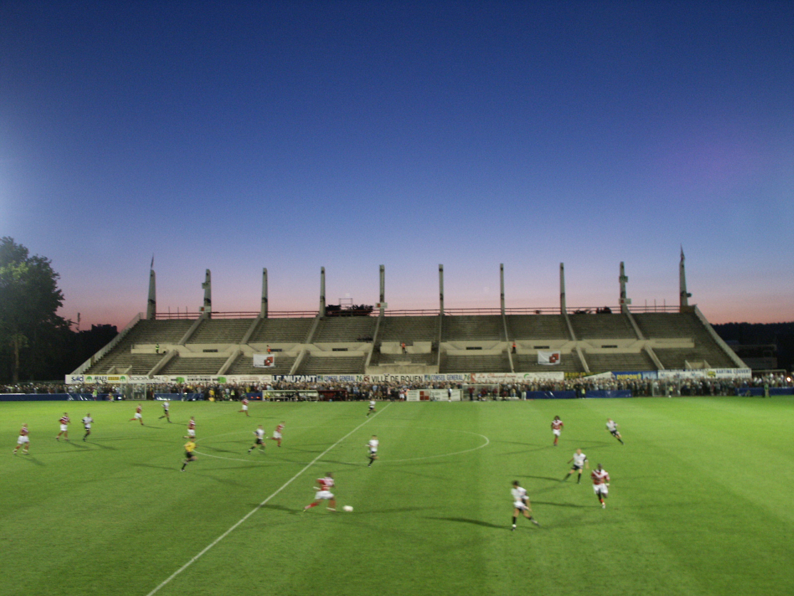 rénovation du fr:stade Robert-Diochon