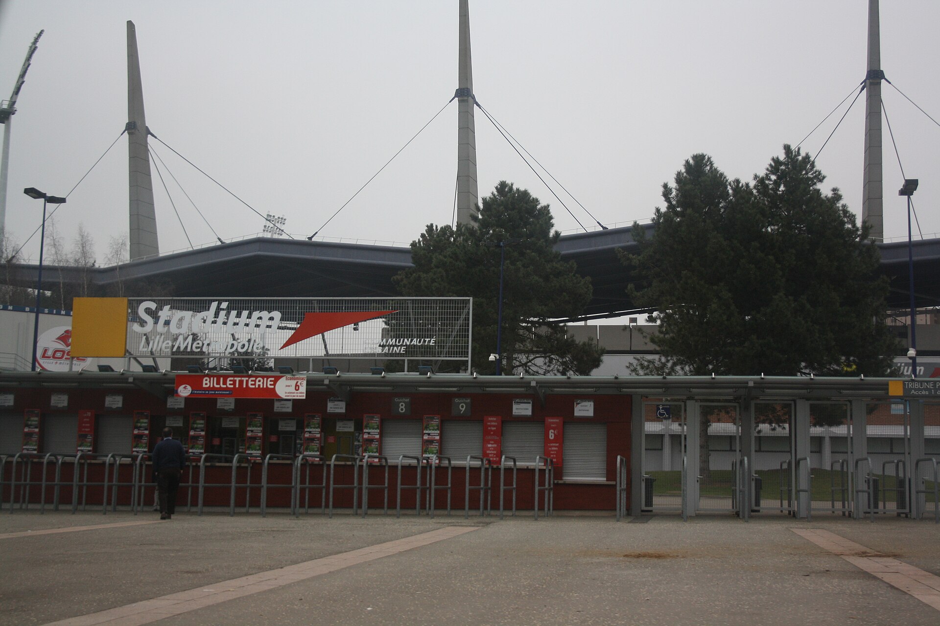Entrée du stadium Nord Lille Métropole à Villeneuve d'Ascq (France).