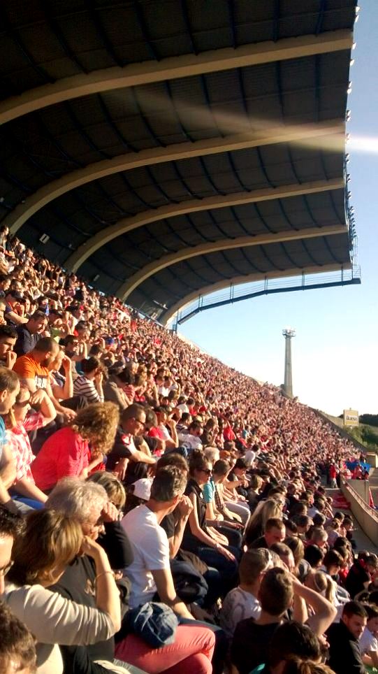 Tribune de Face du Stade de la Méditerranée lors du match à rejouer AS Béziers Hérault - RC Massy Essonne le 01/05/2013 en Pro D2 (plus de 12 000 spectateurs).