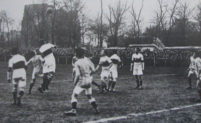 1/4 de finale de la fr:Coupe de France de football 1919-1920 entre fr:AS Cannes et fr:Olympique lillois .
