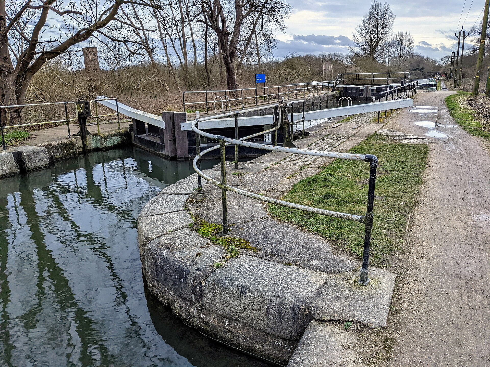 Cheshunt Lock, Lee Navigation