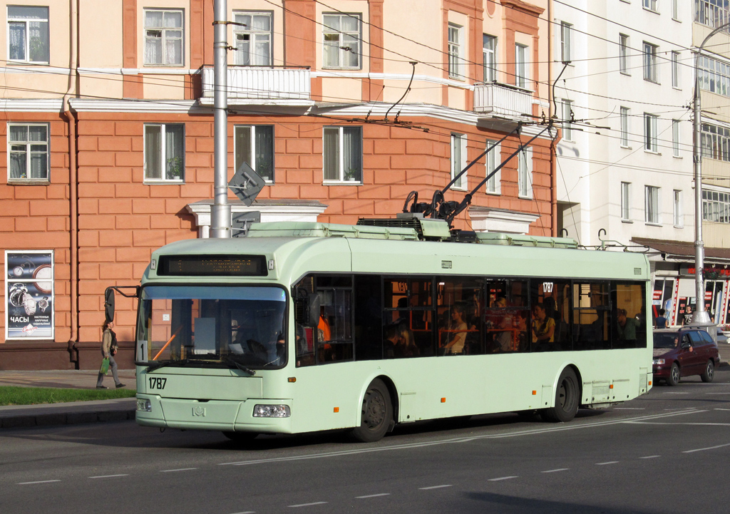 Gomel/Homieĺ trolleybus 1797, a 2010-built AKSM-321, on route 1 in 2015