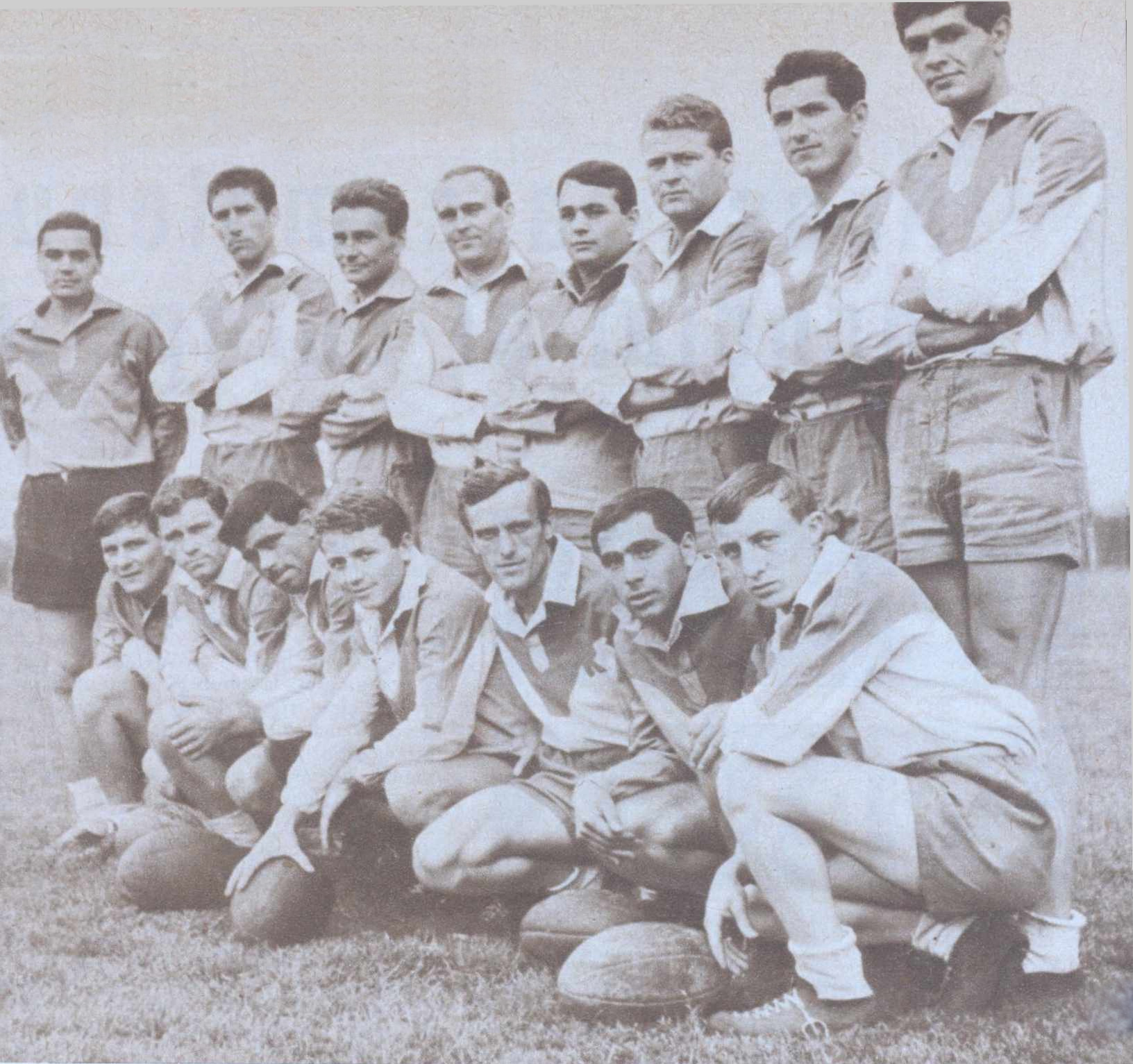 Rulmentul Bârlad. Sus: Mircea Paiu, Ilie Pascal, Silviu Călin, Viorel Călin, Jean Polizache, Helmuth Bidner, Gheorghe Bănceanu, Florin Ionică. Jos: Gheorghe Manaz, Marin Rainea, Iulian Brăescu, Stefan Cristea, Mihai Gavriș, Gheorghe Căldăraru și Gică Cozma. Lipsesc din fotografie: Gheorghe Rășcanu,