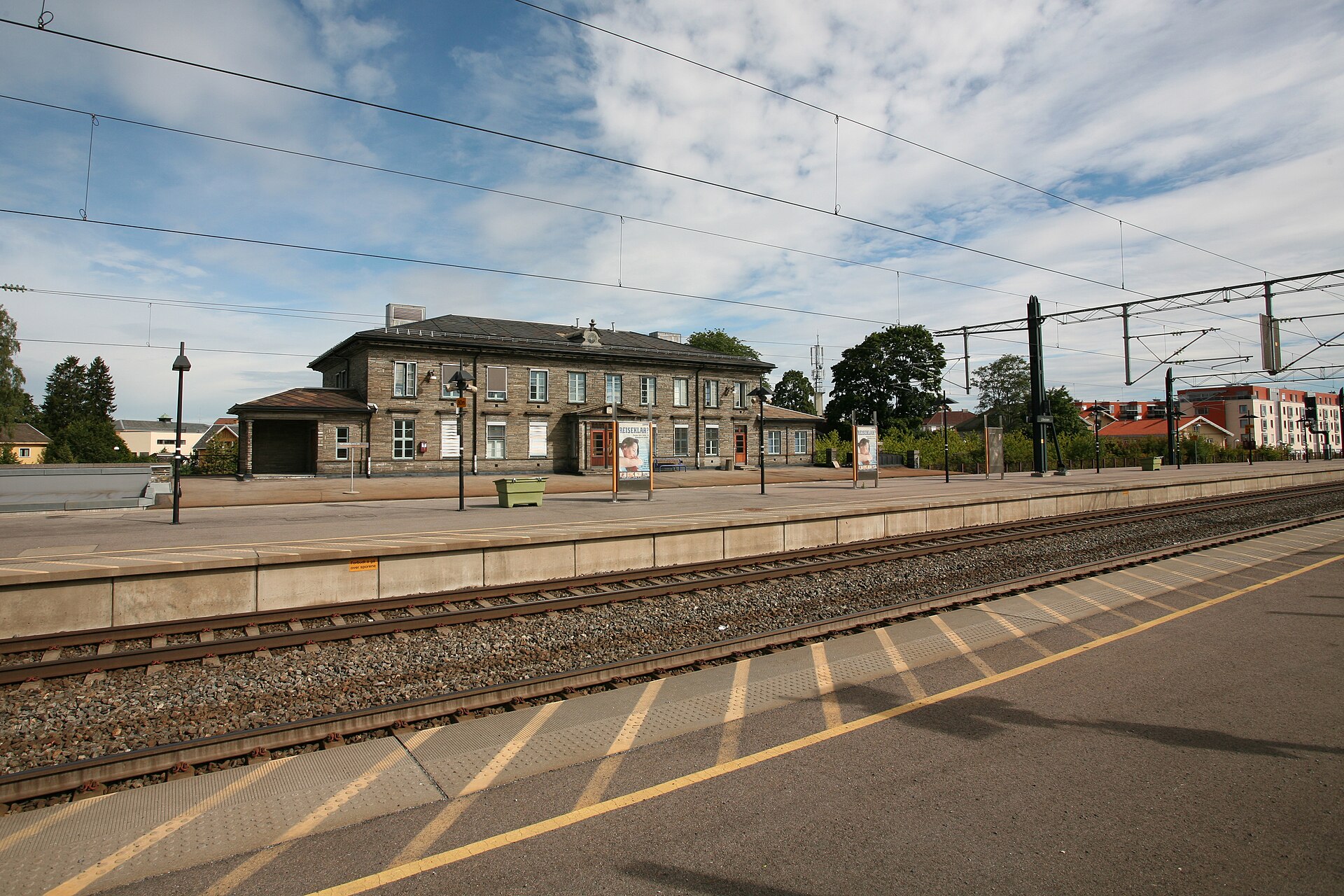 Picture of Lillestrøm Railway Station in year 2000 (Akershus - Norway)