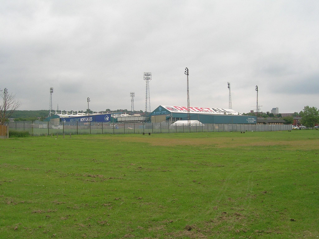 Whitebank Stadium, Oldham, Vereinigtes Königreich