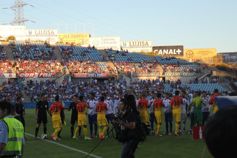 Partido disputado entre el Getafe y el FC Barcelona en el Coliseum Alfonso Pérez.