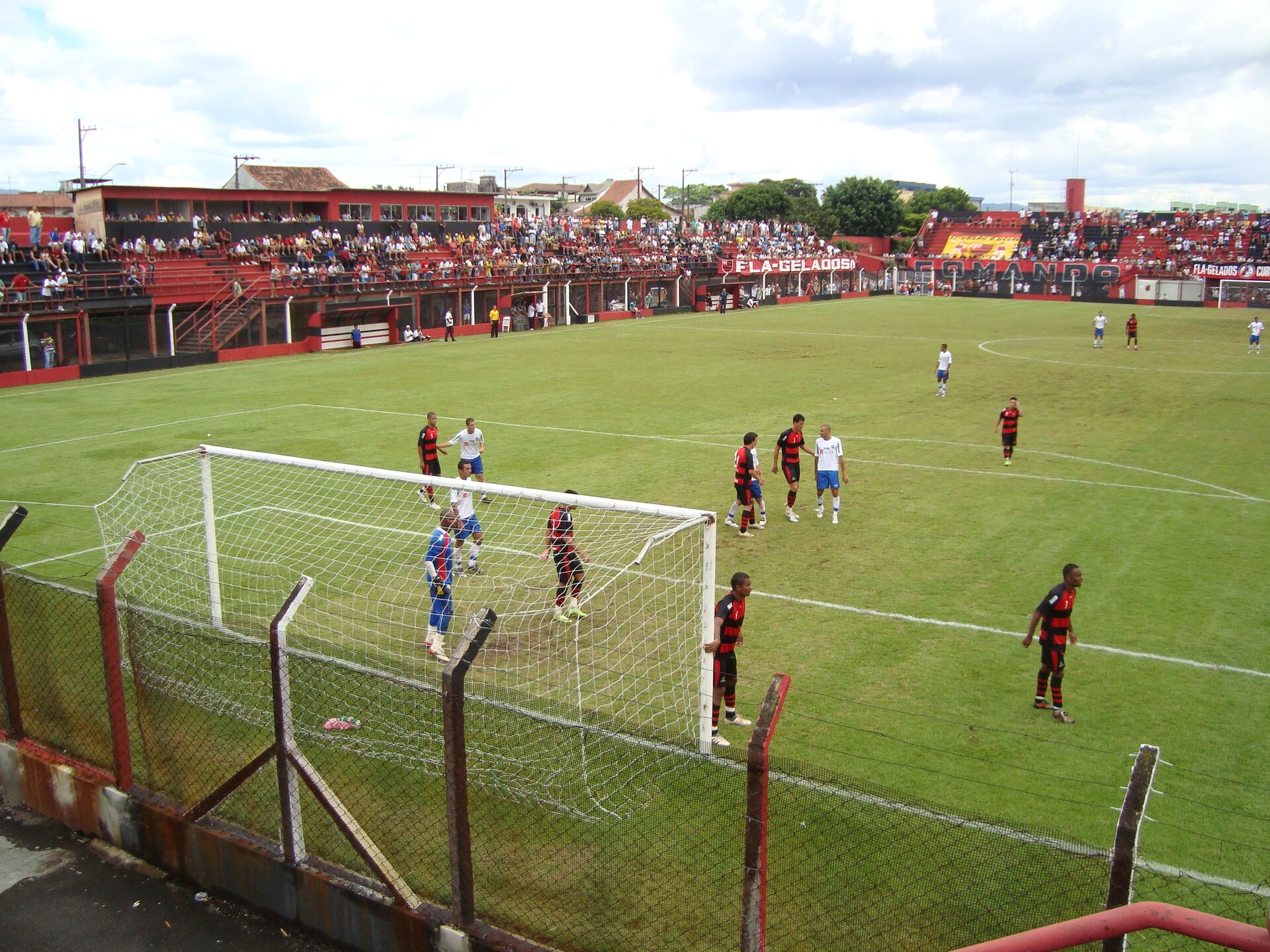 Antônio Soares de Oliveira stadium during a match between AA Flamengo and São José EC. The game ended 3x2 for the away team.
