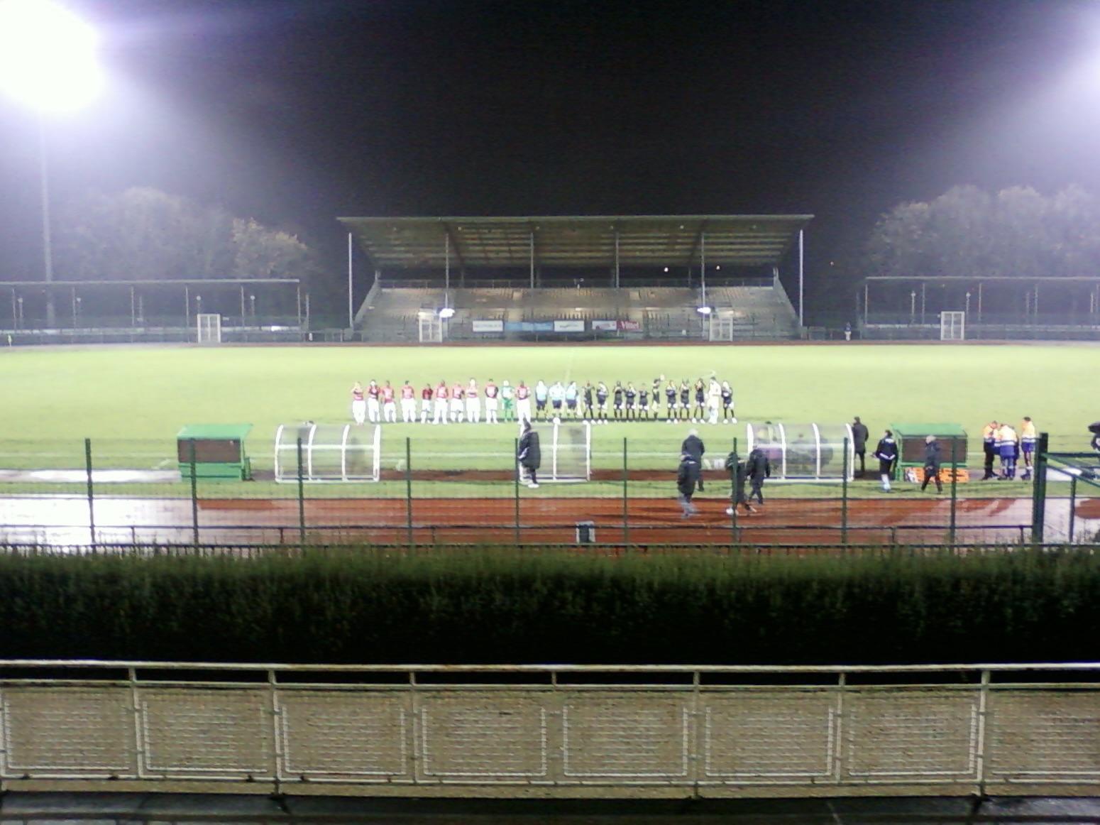 Présentation des équipes lors du match de National UJA Alfortville-Beauvais du 22 janvier 2011 au stade Marville de la Courneuve