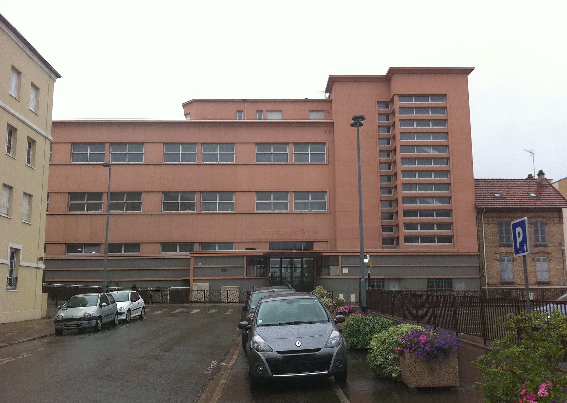 Collège Jean Jaurès à Poissy.