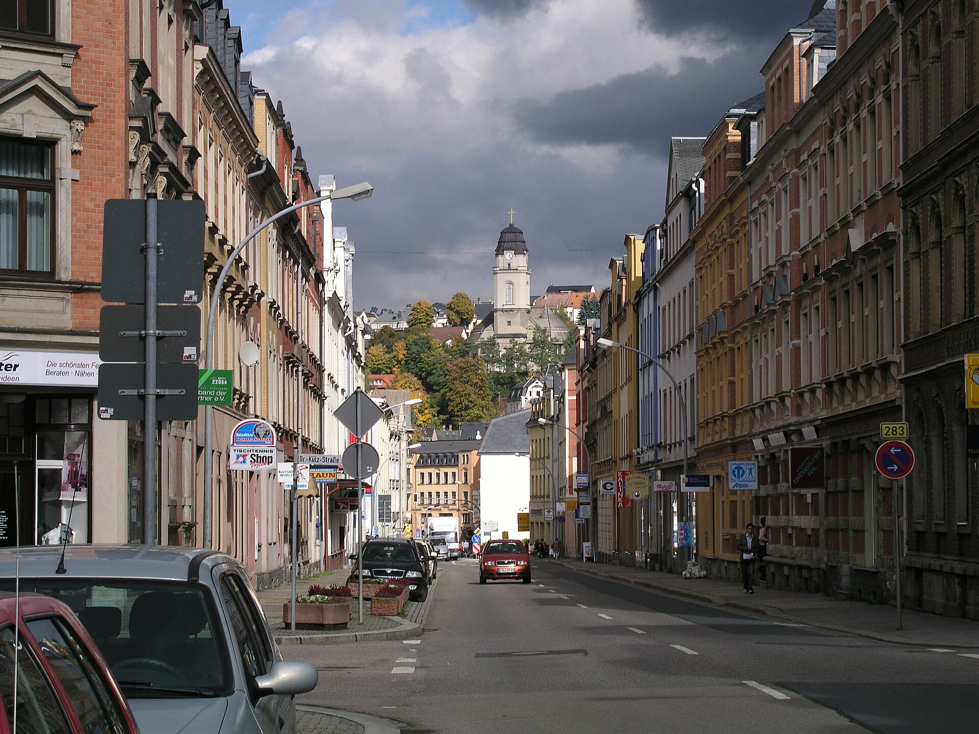 Wettinerstraße mit Blick auf Friedenskirche