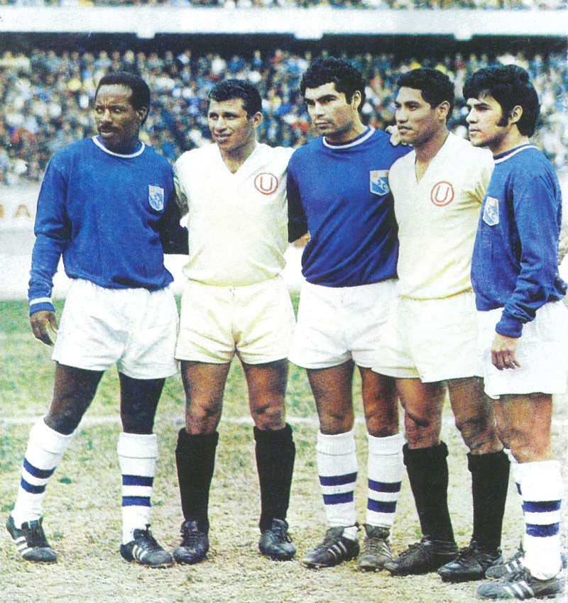 A photograph featuring Eloy Campos, Luis Cruzado, Orlando de la Torre, Pedro Gonzáles and José Del Castillo.
