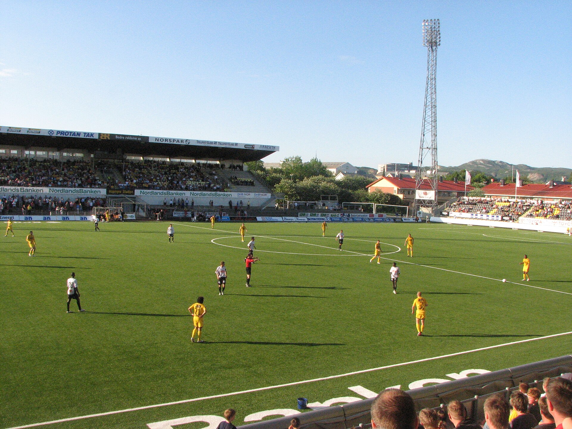 Aspmyra stadion , Bodø/Glimts stadion i Bodø. Kampen er B/G-Sogndal