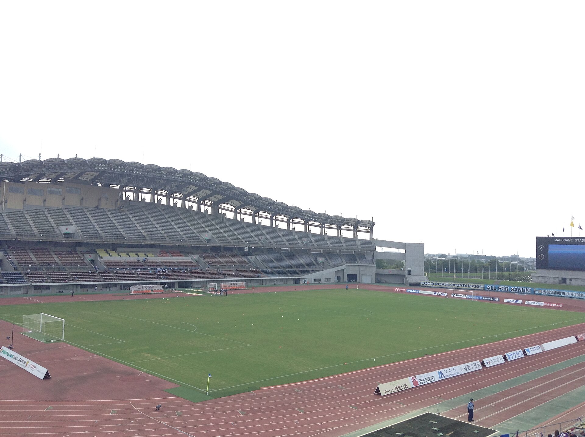Shikoku Kasei Meglio Stadium, Marugame, Japan