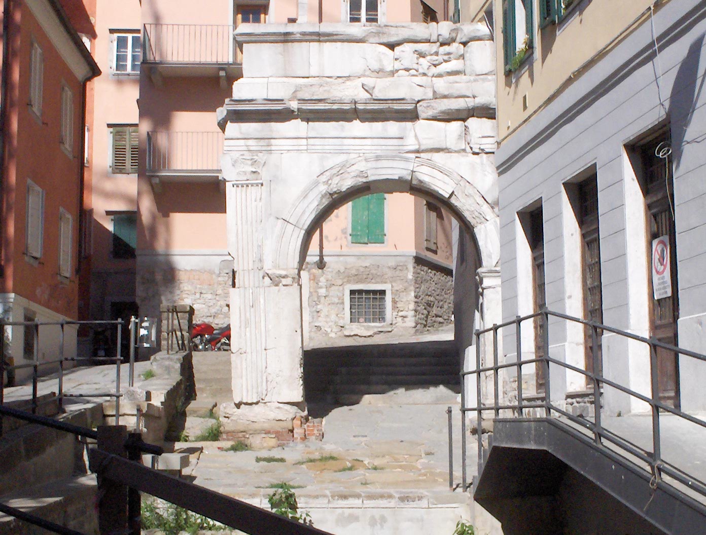 Arco di Riccardo in Triest