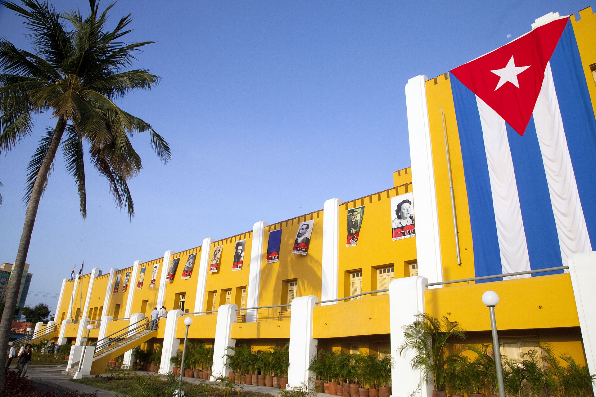 Moncada Barracks — in Santiago de Cuba (Cuba), 26 de julio de 2013. El Canciller Ricardo Patiño, junto a jefes de Estado y de delegación, asistió al evento de conmemoración al 60 aniversario del Asalto al Cuartel Moncada en 1953. Por Ecuador además participó la Ministra de Defensa, María Fernanda Es