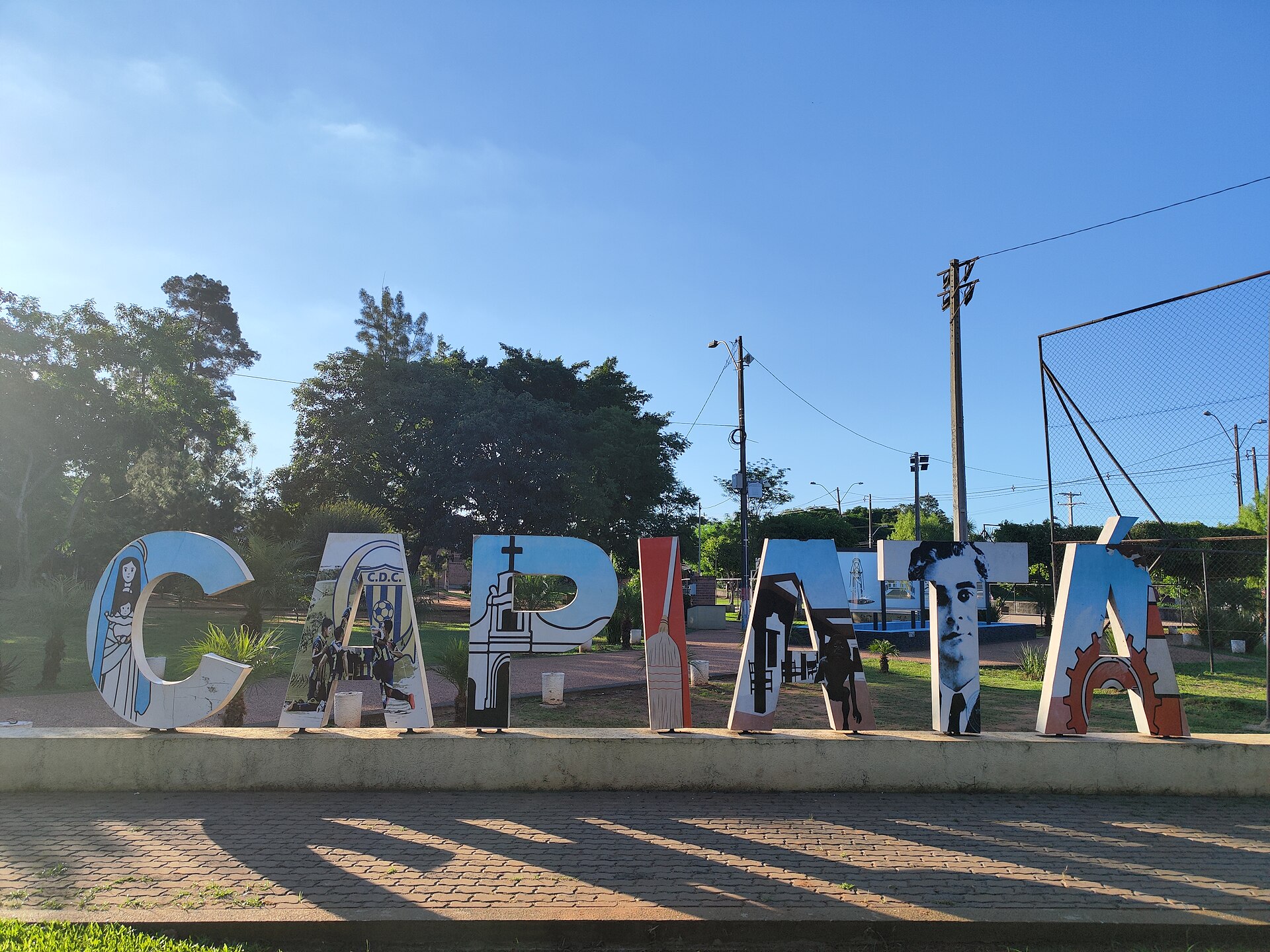 Letras de la ciudad de Capiatá, Paraguay, ciclovía municipal