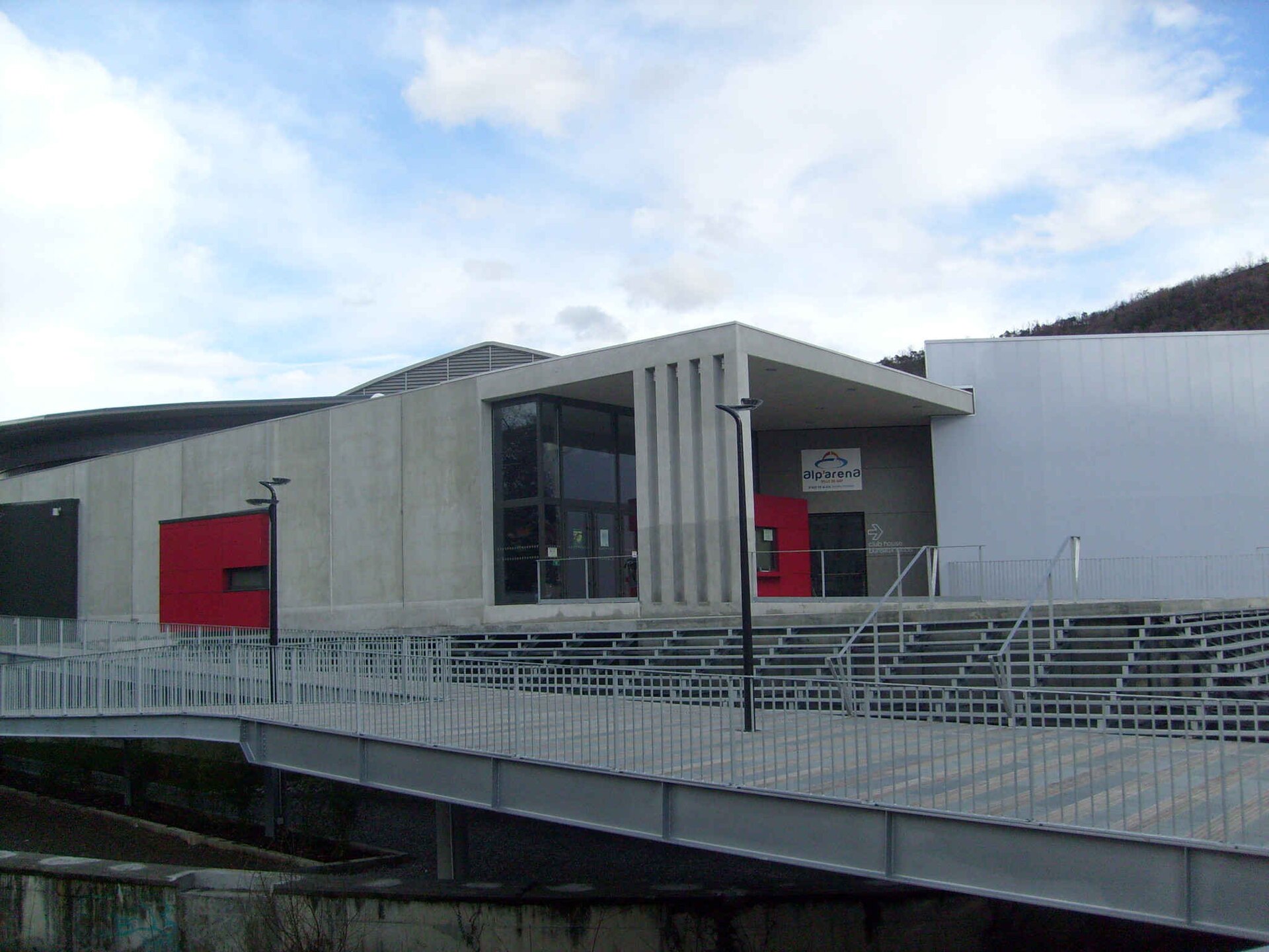Alp'Arena( entrée du stade de glace)