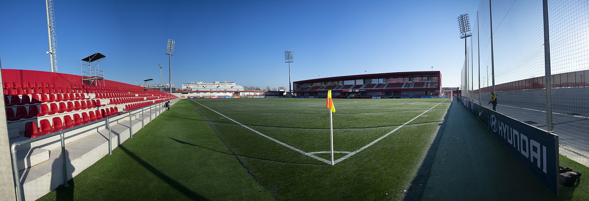 Vista panorámica del estadio principal del Centro Deportivo Wanda Alcalá de Henares en la mañana del 16 de enero de 2022, antes de la disputa del partido entre el Atlético de Madrid femenino y el Sporting Club de Huelva perteneciente a la jornada 18 de la Primera División femenina 2021-22.
