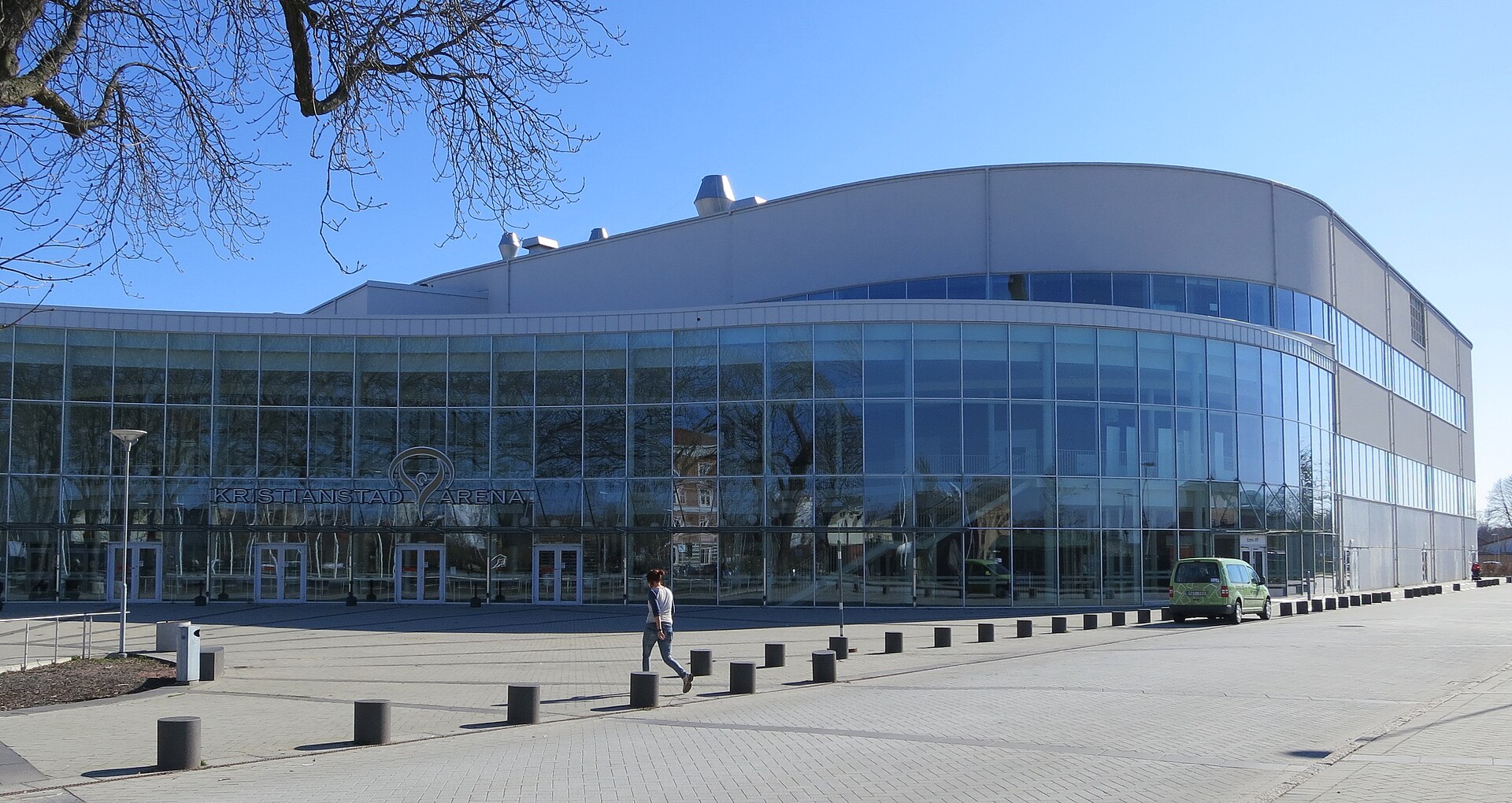 Kristianstad Arena, framsidan