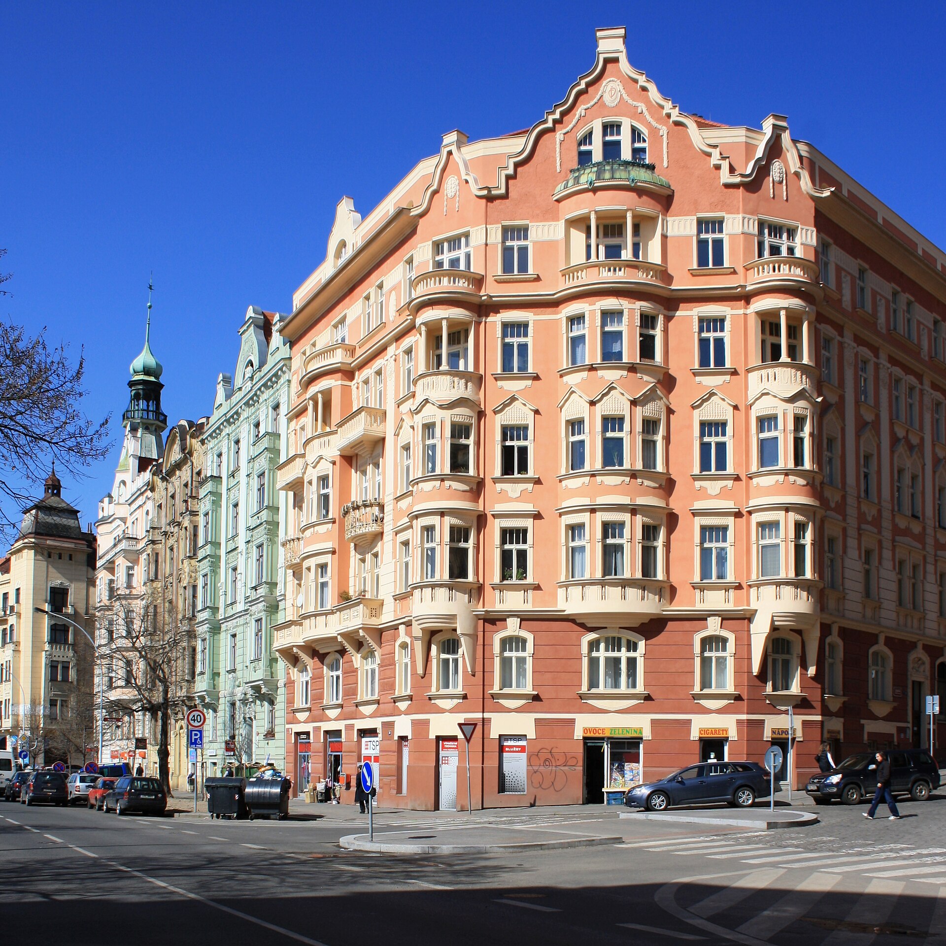 Praha, Vršovice - Kodaňská č. p. 582 (nároží s Finskou)