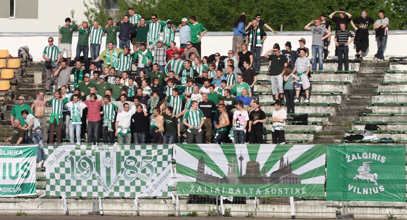 Fans of Žalgiris Vilnius (Pietų IV) at Žalgiris Stadium.