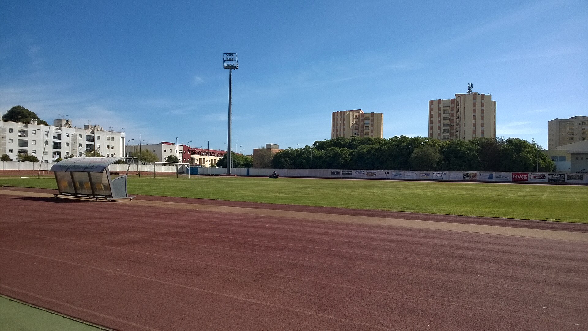 Pistas y campo de fútbol municipal de Isla Cristina. Septiembre de 2015