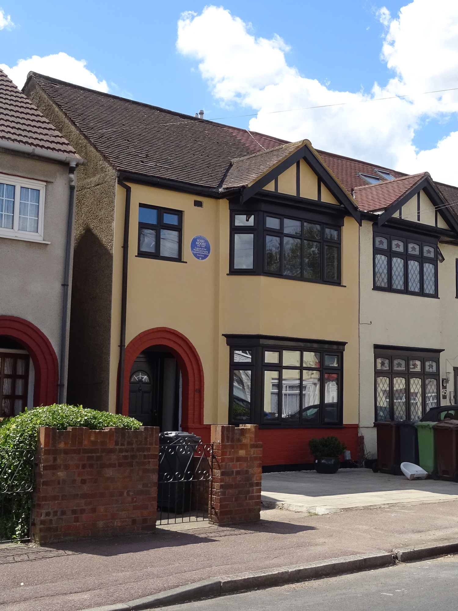 BOBBY MOORE 1941-1993 Captain of the World Cup-winning England Football Team lived here - 43 Waverley Gardens, Barking, London IG11 0BH, London Borough of Barking and Dagenham