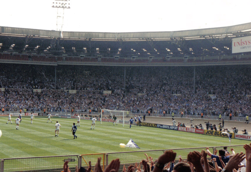 Wembley-Stadion (1991–1992); White Hart Lane (1995–1996); Stamford Bridge, London, Vereinigtes Königreich
