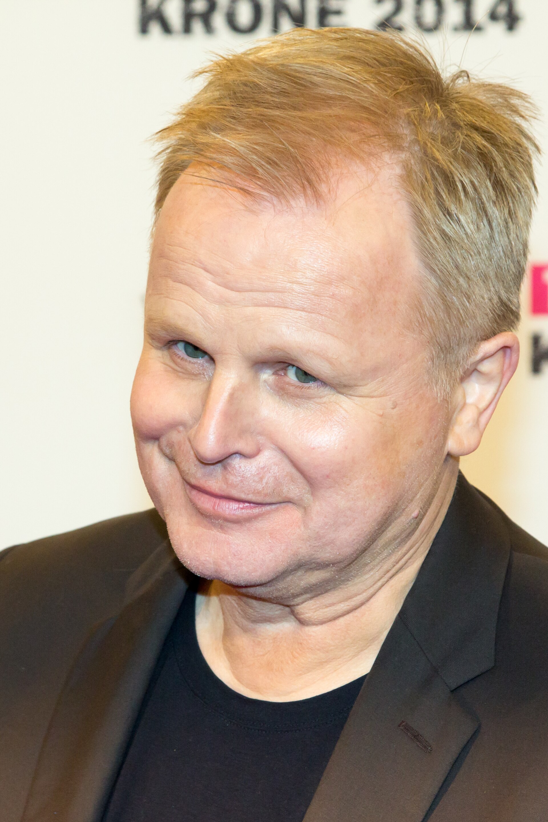 1LIVE Krone 2014 in der Bochumer Jahrhunderthalle: Herbert Grönemeyer auf dem roten Teppich