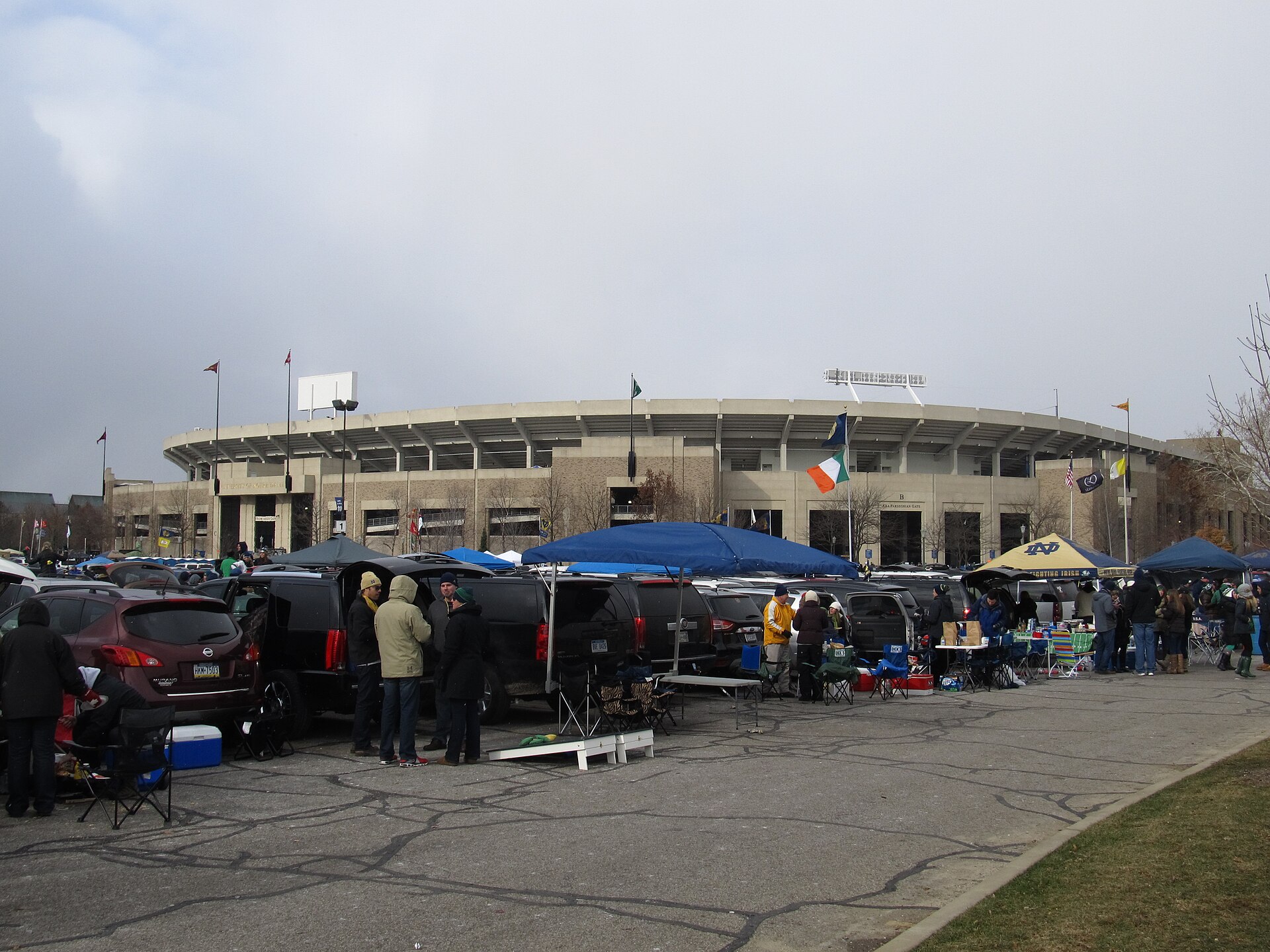No fixed home venue, Louisville, United States