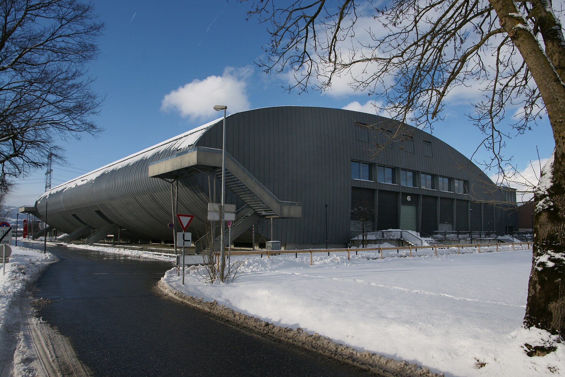 Messestadion Dornbirn im Schoren , 2003 erbaut nach Plänen von Architekt "Leopold Kaufmann".